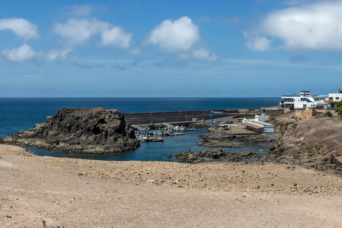 Der kleine Hafen von El Cotillo